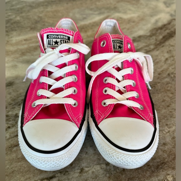 Hot Pink Converse Size 9 - Picture 10 of 11